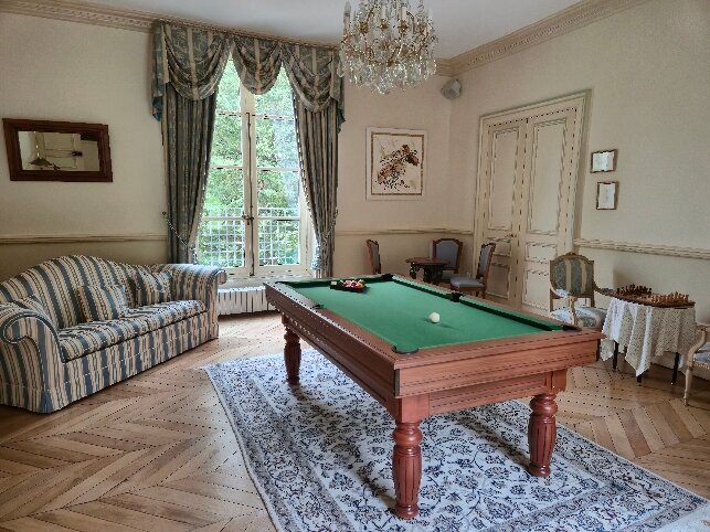 洛泽尔城堡酒店-旅行者