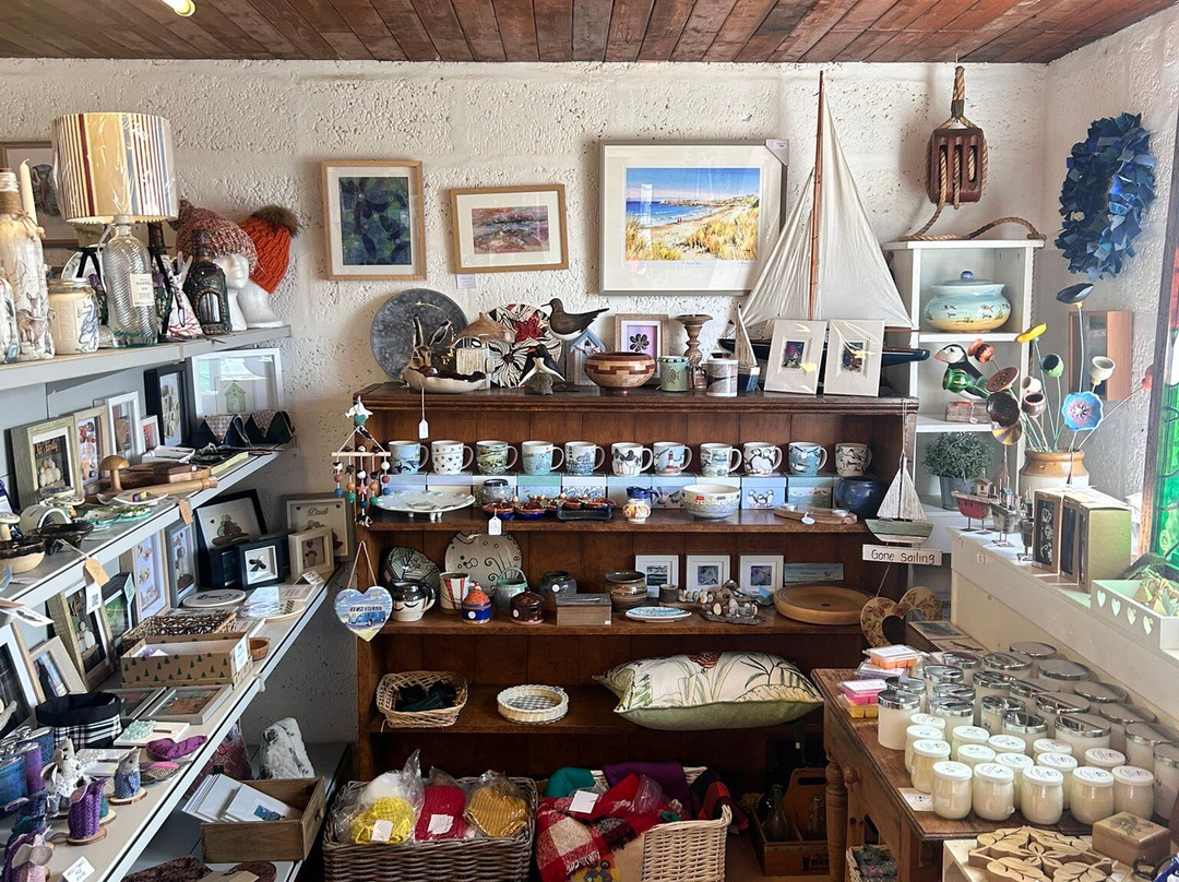 The Harbour, with Footprints Gallery