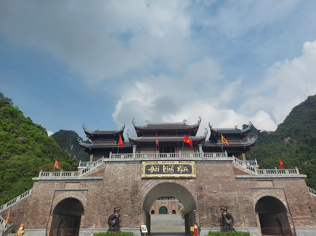 Thung Ui - Ui Valley-Gia Vien必去景点