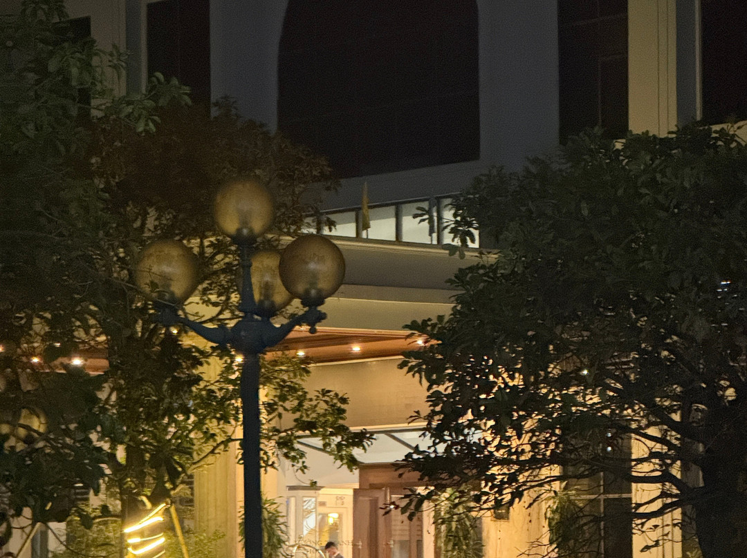 芒青酒店主图