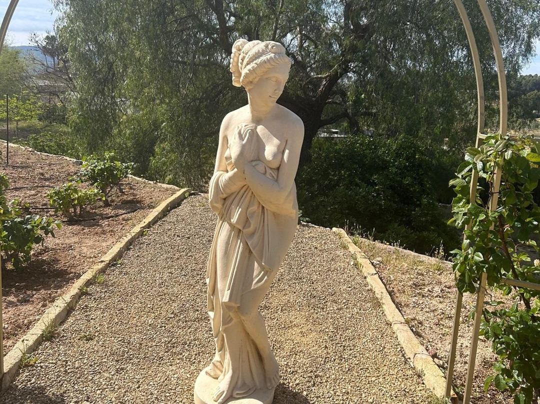 Klein Schreuder Sculpture Garden-L'Alfas del Pi必去景点