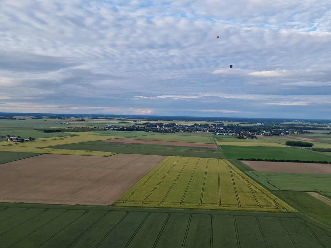 Art Montgolfieres-Saint-Georges-sur-Cher必去景点