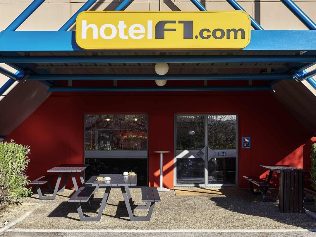 米卢斯巴勒机场F1酒店