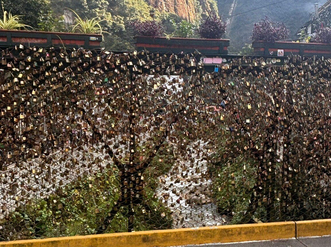Puente Sinchi Roca-温泉镇必去景点
