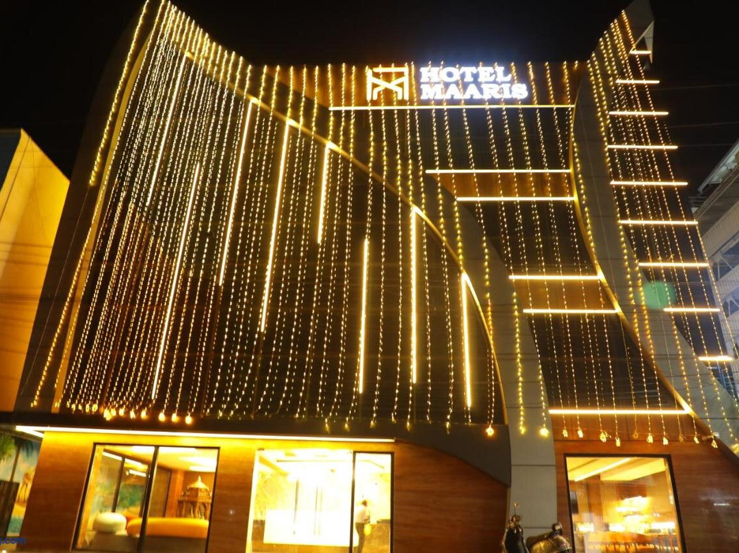 Hotel Maaris