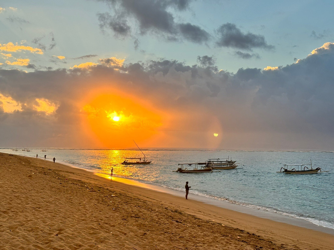 Mengiat Beach-努沙杜瓦必去景点