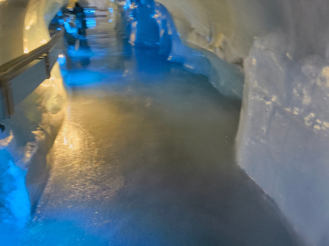 Titlis Glacier Cave-恩格尔贝格必去景点