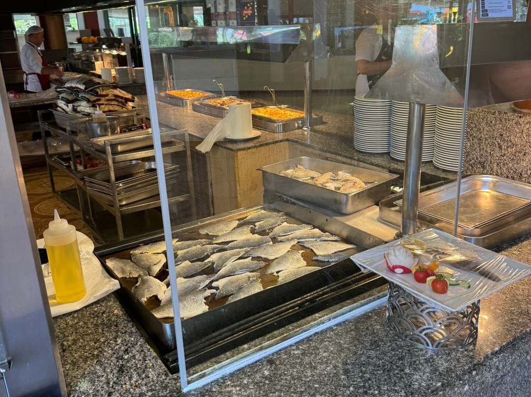 海豚豪华度假酒店主图
