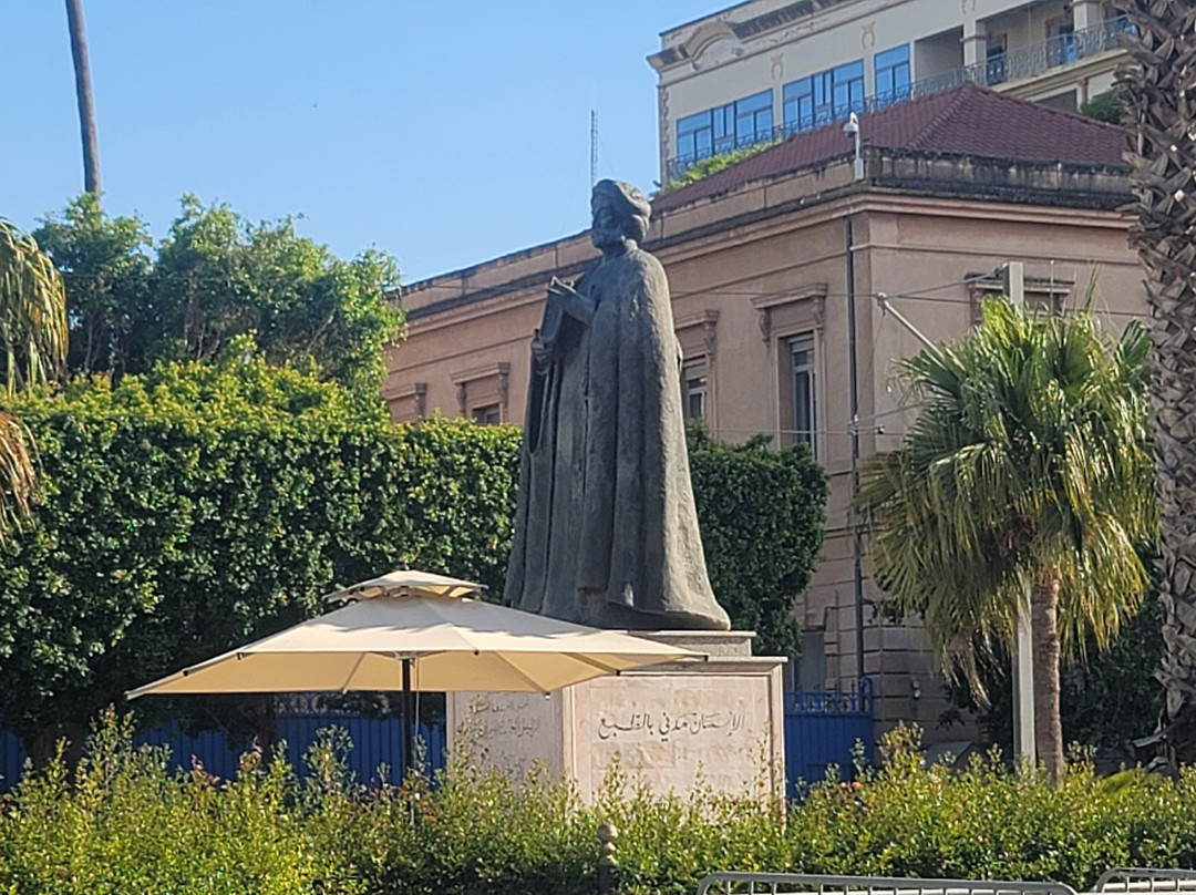 Monument to Ibn Khaldoun-突尼斯必去景点
