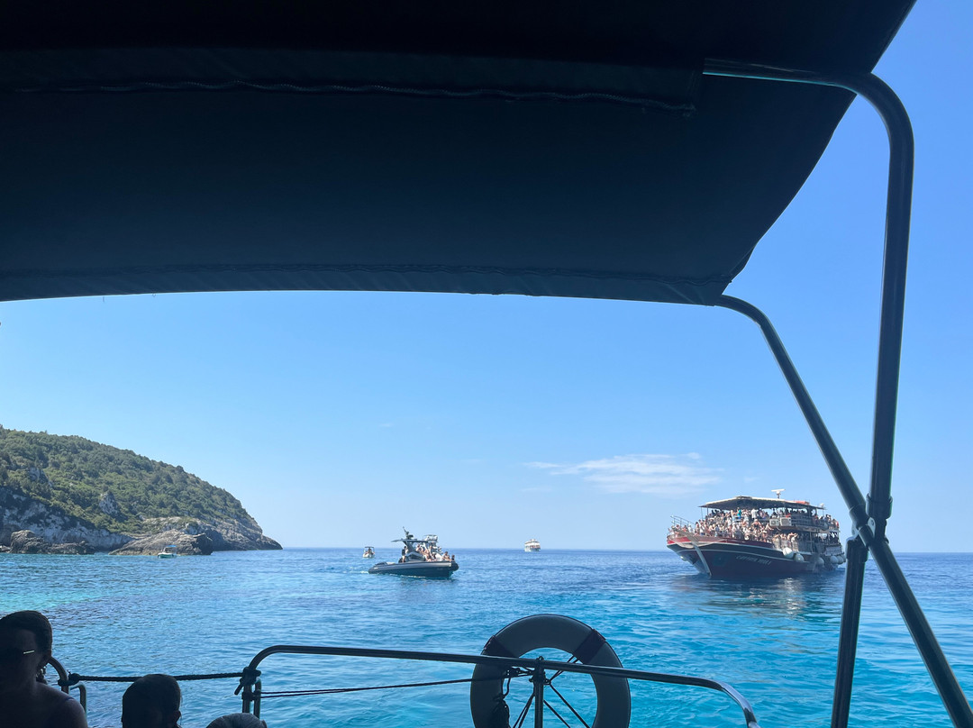 Panos Boats & Trips-Loggos必去景点