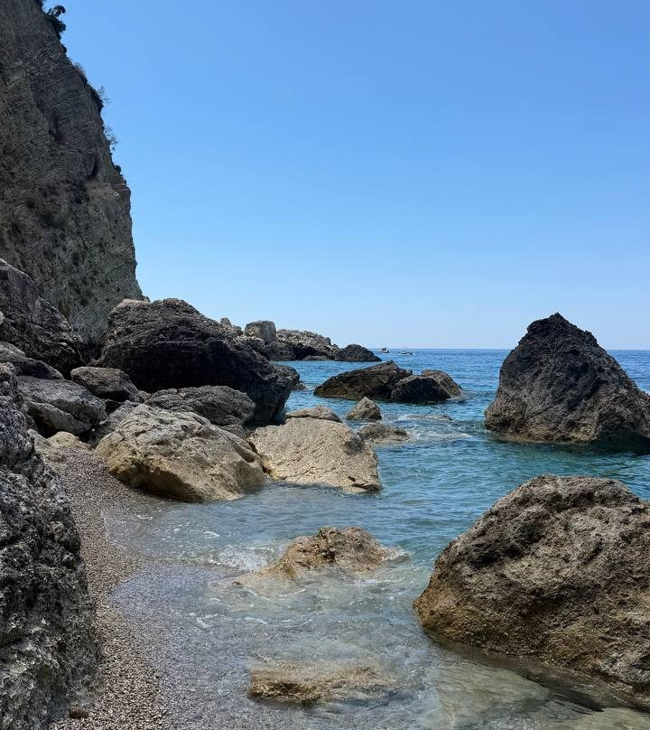 Stelari Beach-Liapades必去景点