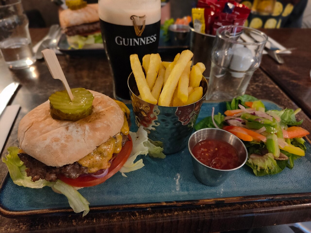 Griffins Bar And Restaurant