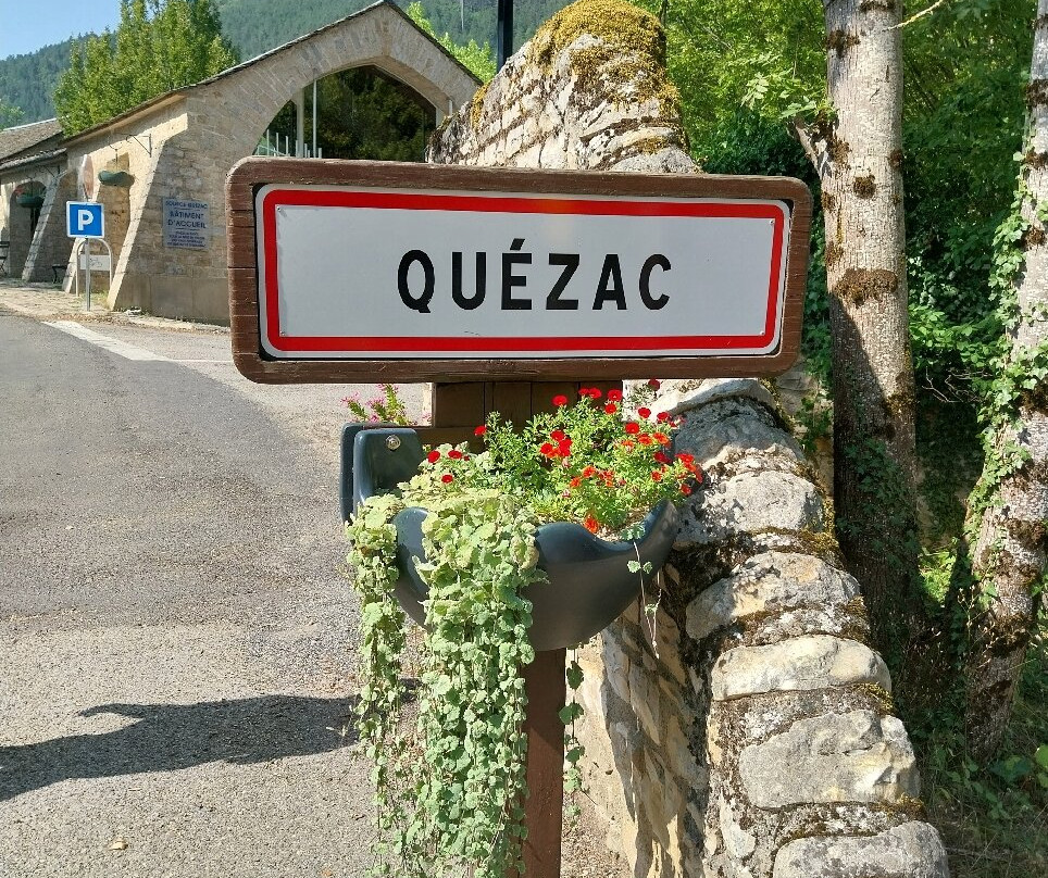 La Source de Quezac-Quezac必去景点
