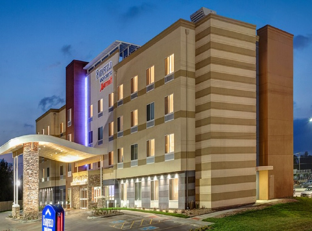 Somers酒店住宿-Fairfield by Marriott Inn & Suites Springfield Enfield