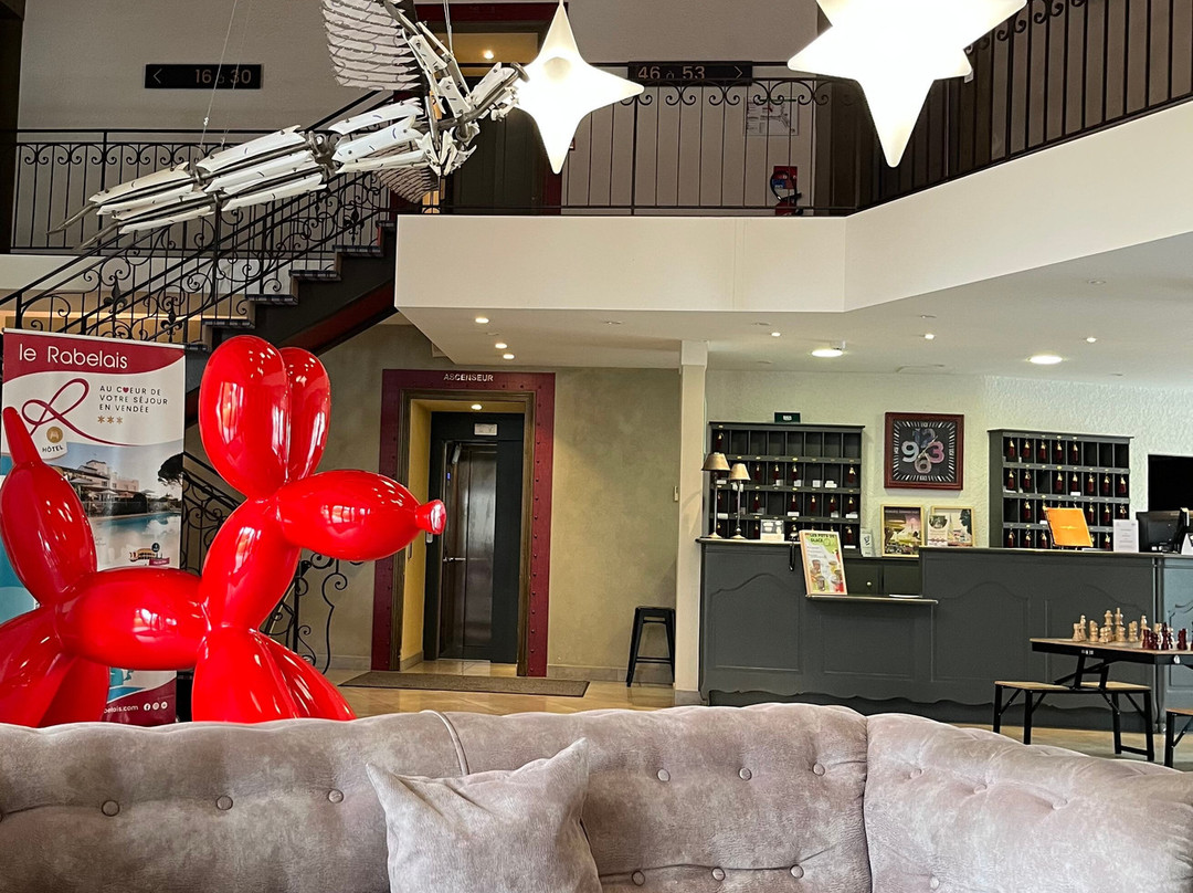 Logis Hôtel Restaurant Spa le Rabelais主图