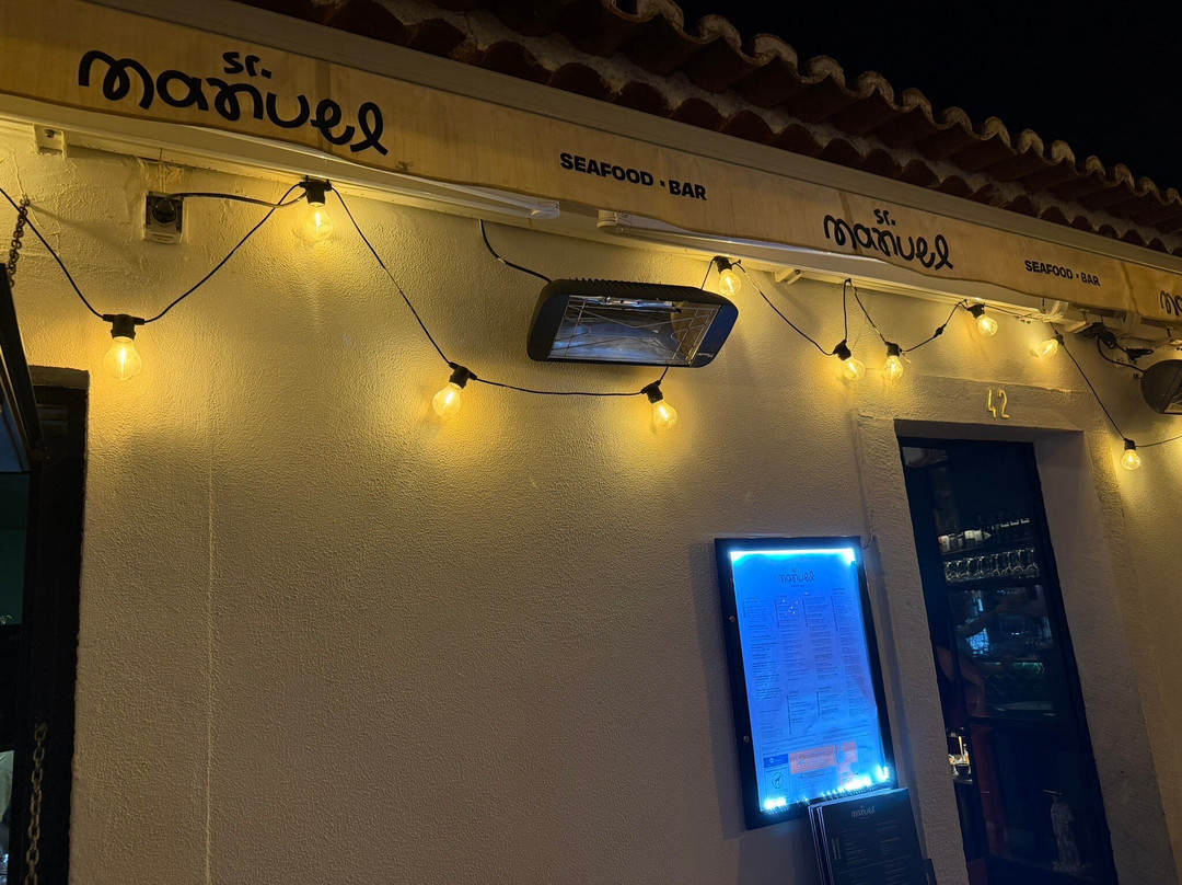 Sr. Manuel Seafood Bar