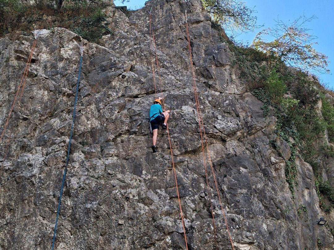 Cheddar Gorge & Caves-Cheddar必去景点