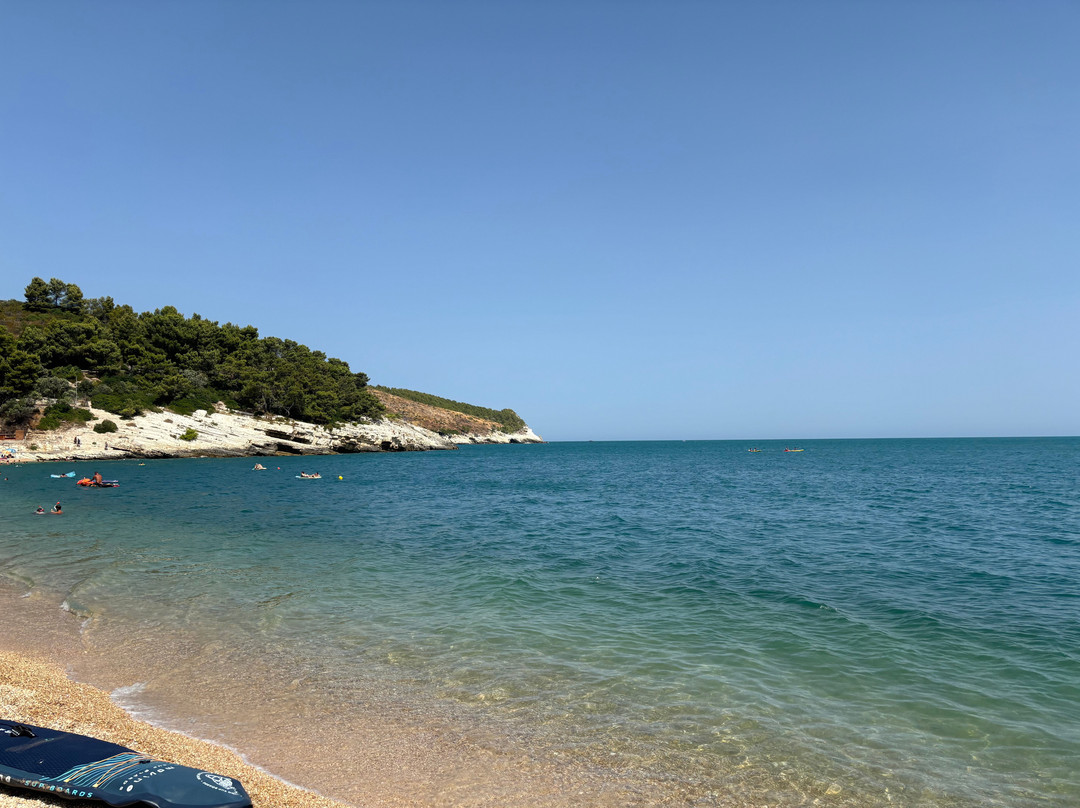 Spiaggia Baia Di Campi-维耶斯泰必去景点