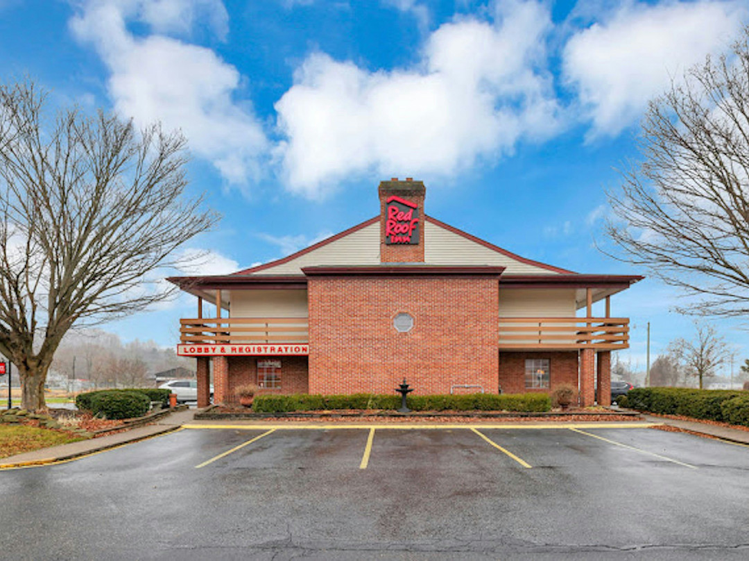 Freeport酒店住宿-Red Roof Inn Uhrichsville