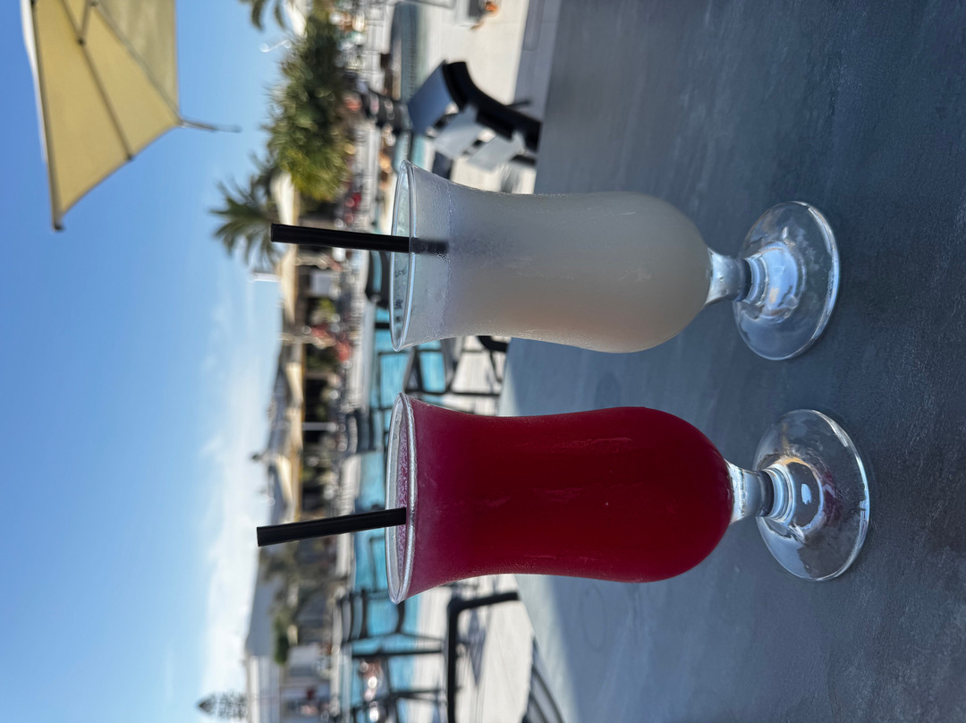 阿尔波吉酒店主图