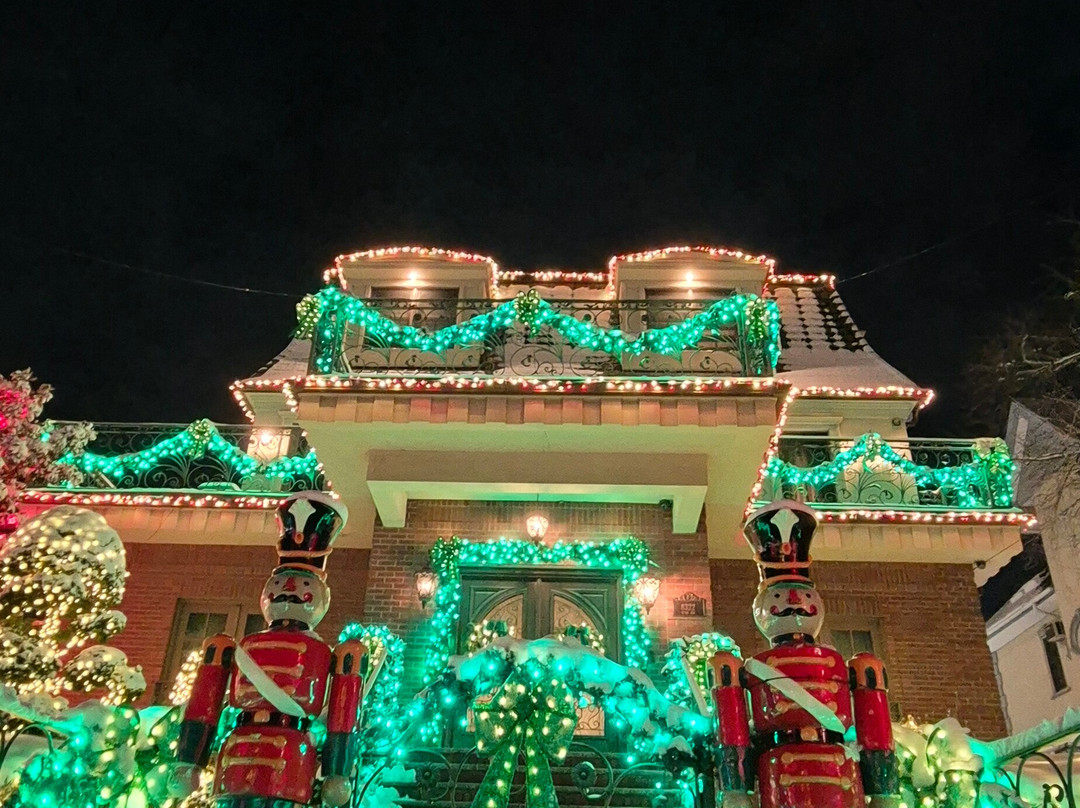 Dyker Heights-布鲁克林必去景点