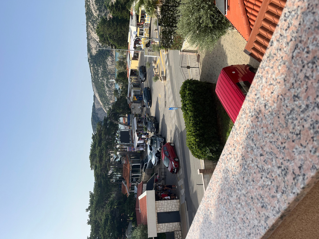 Apartments Arbis