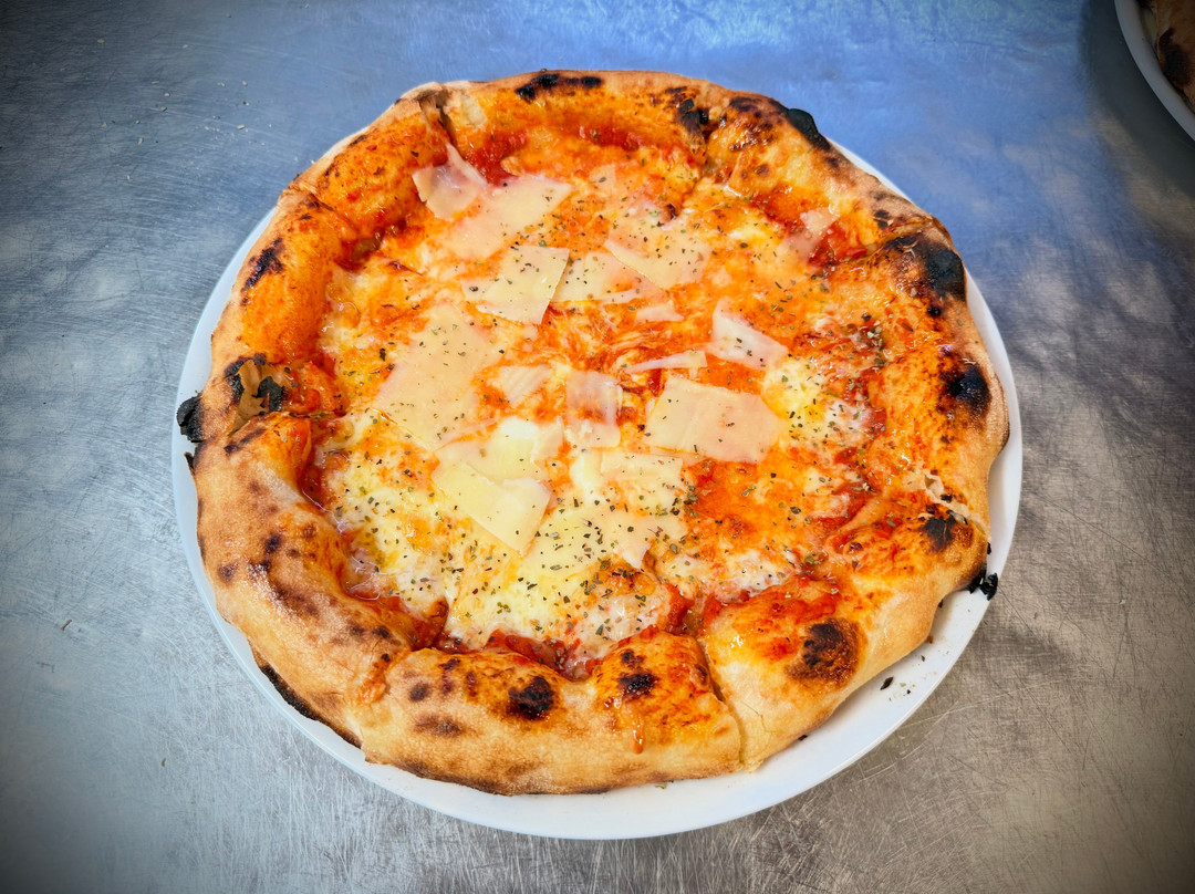 Pavao Restaurant & Pizzaria