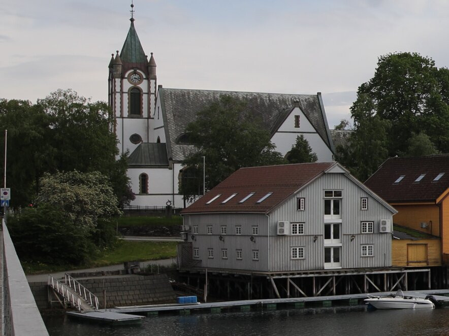 Bambergbrygga, Sjøgata 3