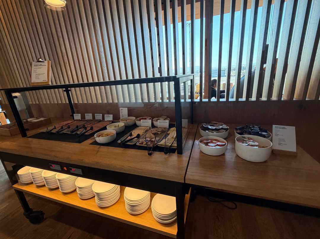 SWISS Senator Lounge A