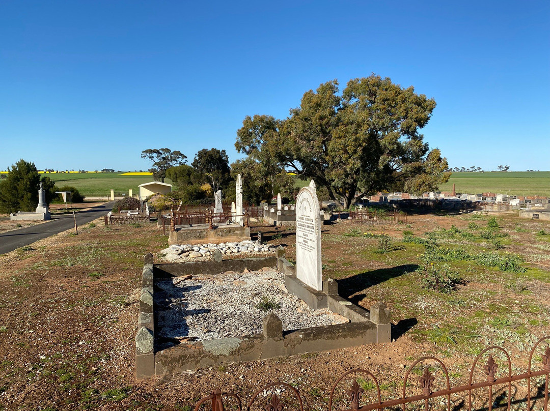 Kaniva Cemetery-Kaniva必去景点