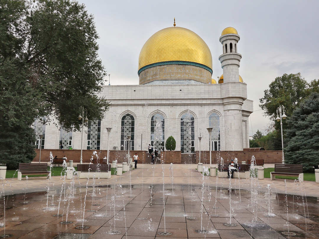 The Central Mosque of Almaty-阿拉木图必去景点