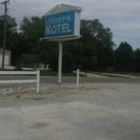 Goettin's Sierra Motel-餐饮