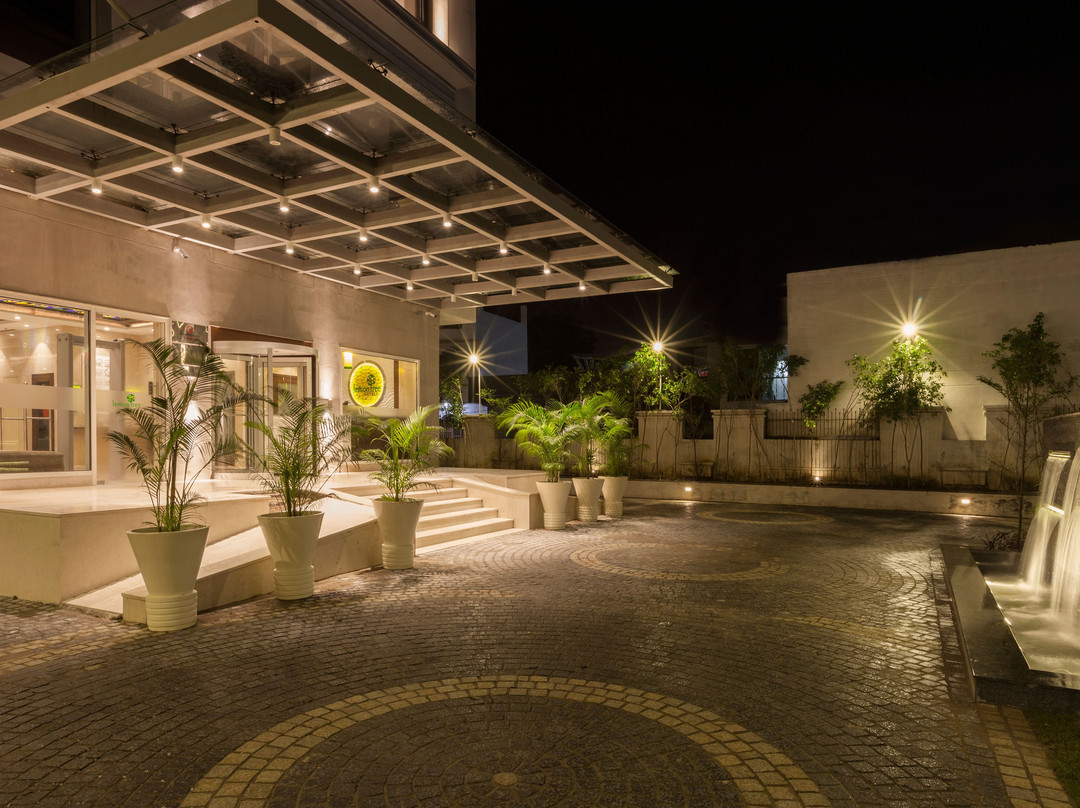 Lemon Tree Hotel, Lucknow