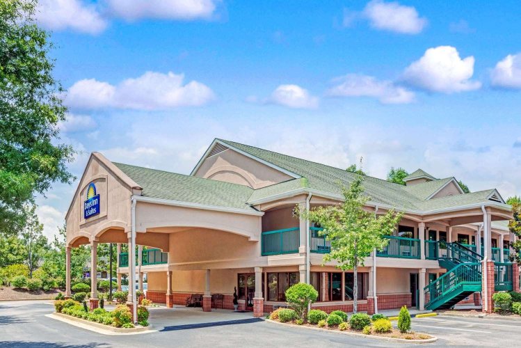 Days Inn & Suites by Wyndham Peachtree City-官方