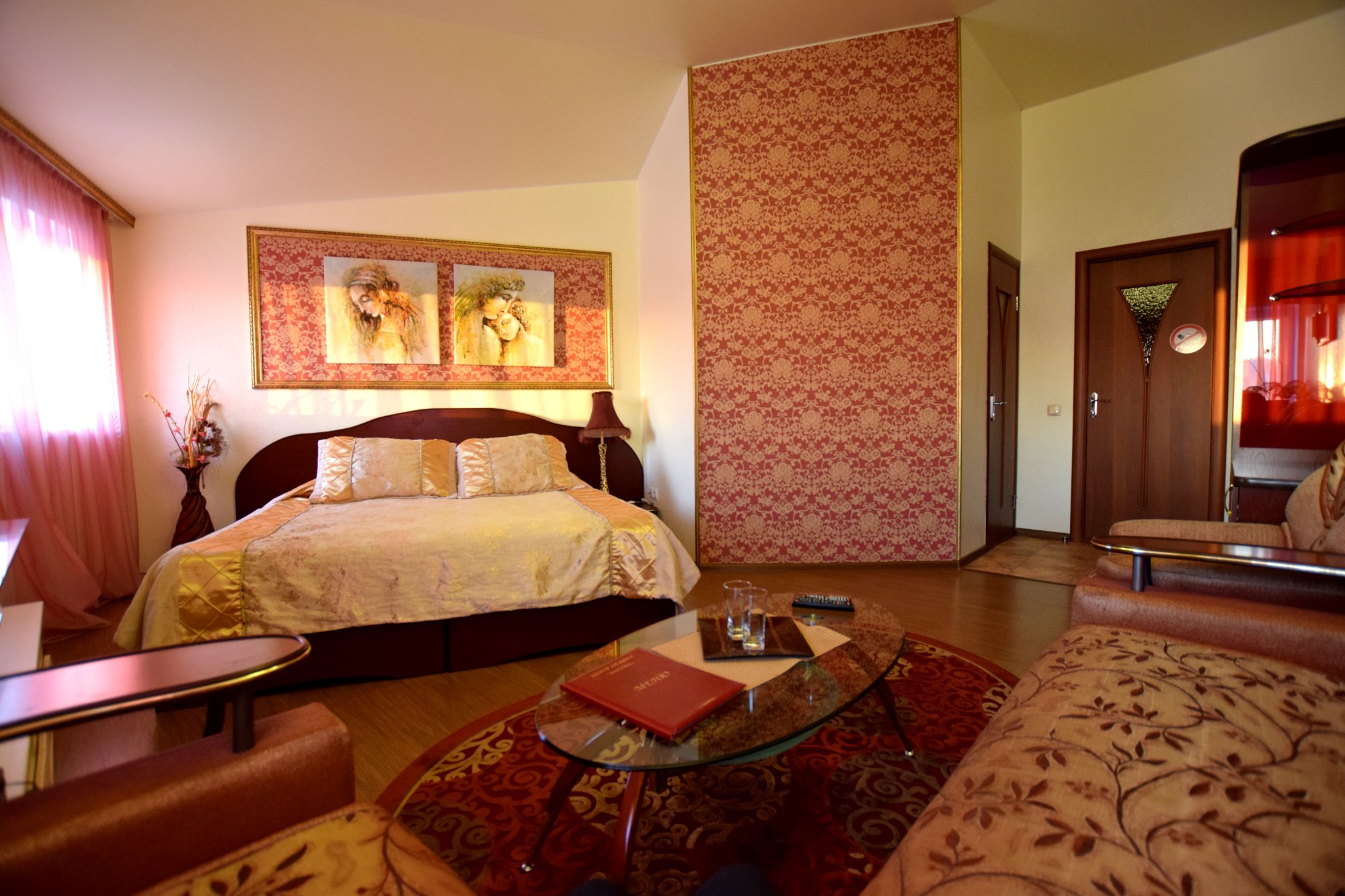 Spa Hotel Laguna-官方