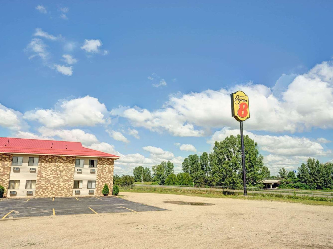 Super 8 by Wyndham Melrose主图