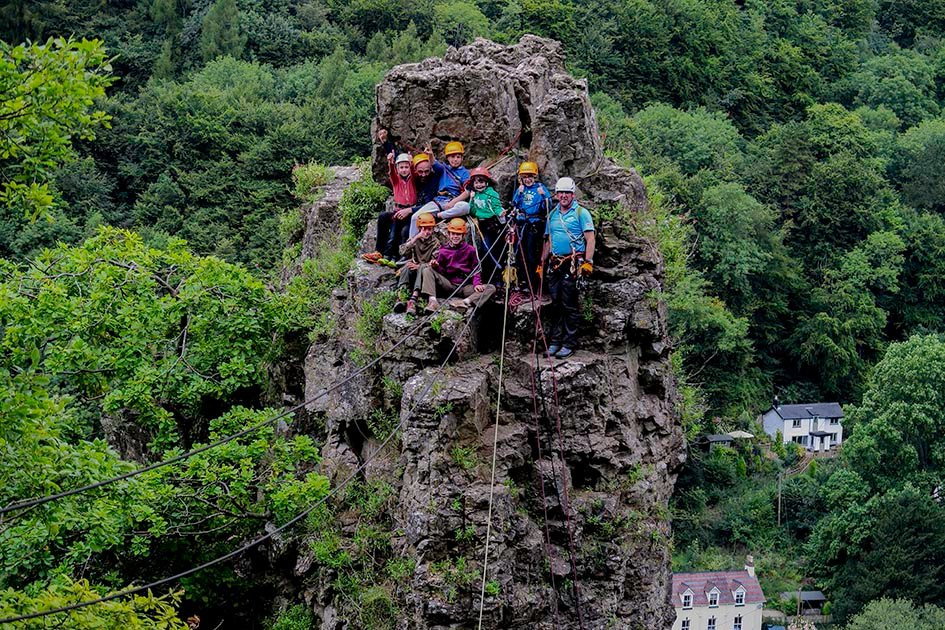 Summit Mountaineering景点图片