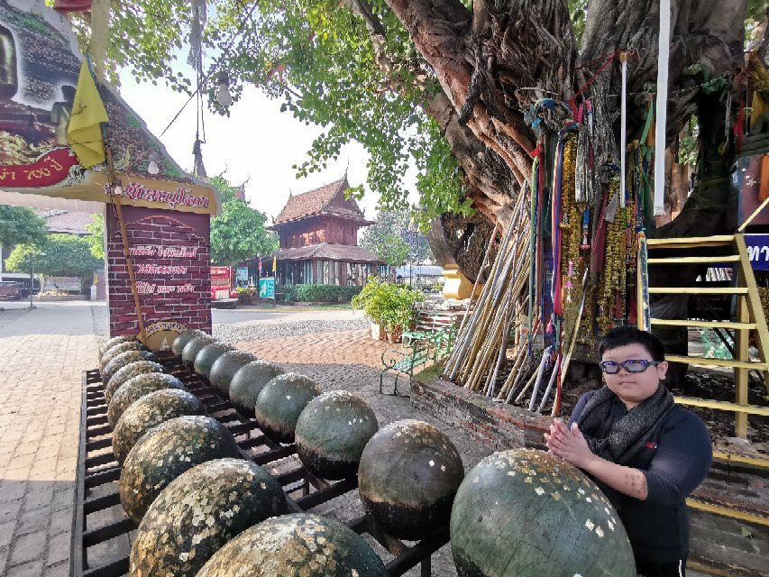 Wat Ratcha Burada Temple景点图片