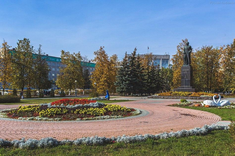 Monument to Dzerzhinskiy景点图片