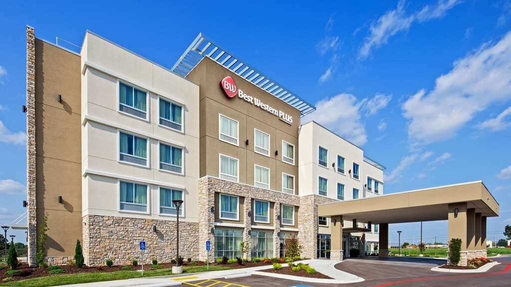 Best Western Plus Bolivar Hotel & Suites主图