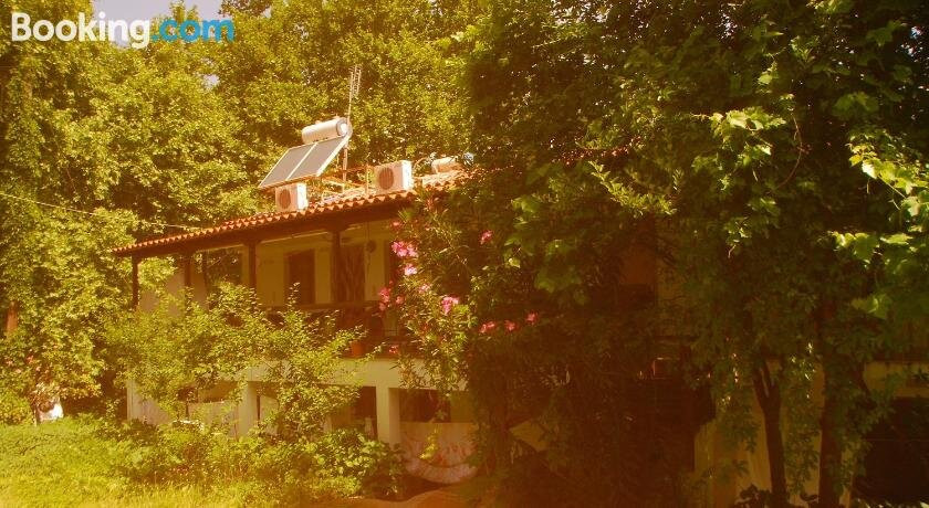 Armonia Samothraki Rooms