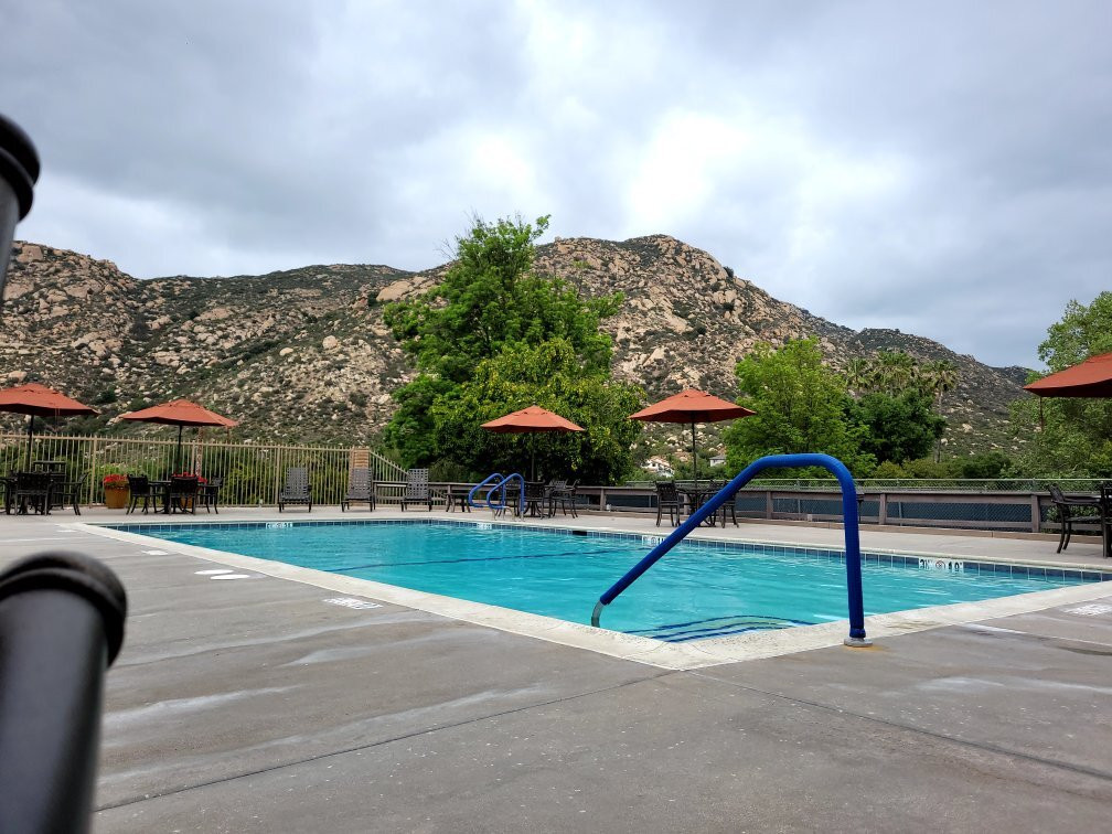 Riviera Oaks Resort And Racquet Club主图