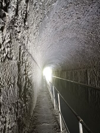 Malpas Tunnel景点图片