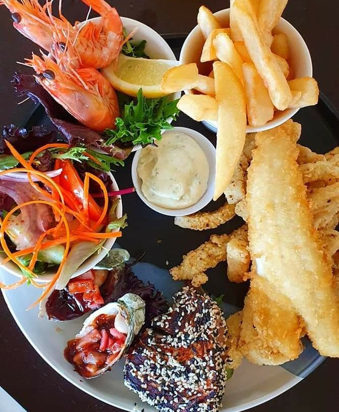 The Marina Hotel主图