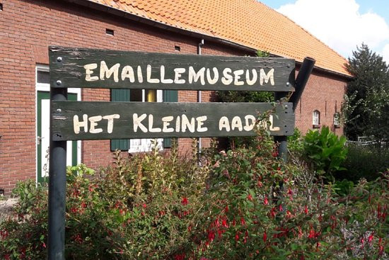 Emaillemuseum “Het Kleine Aadal”