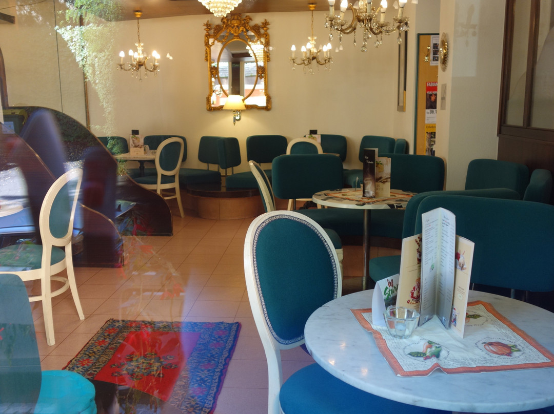 Cafe-Pension Columbia