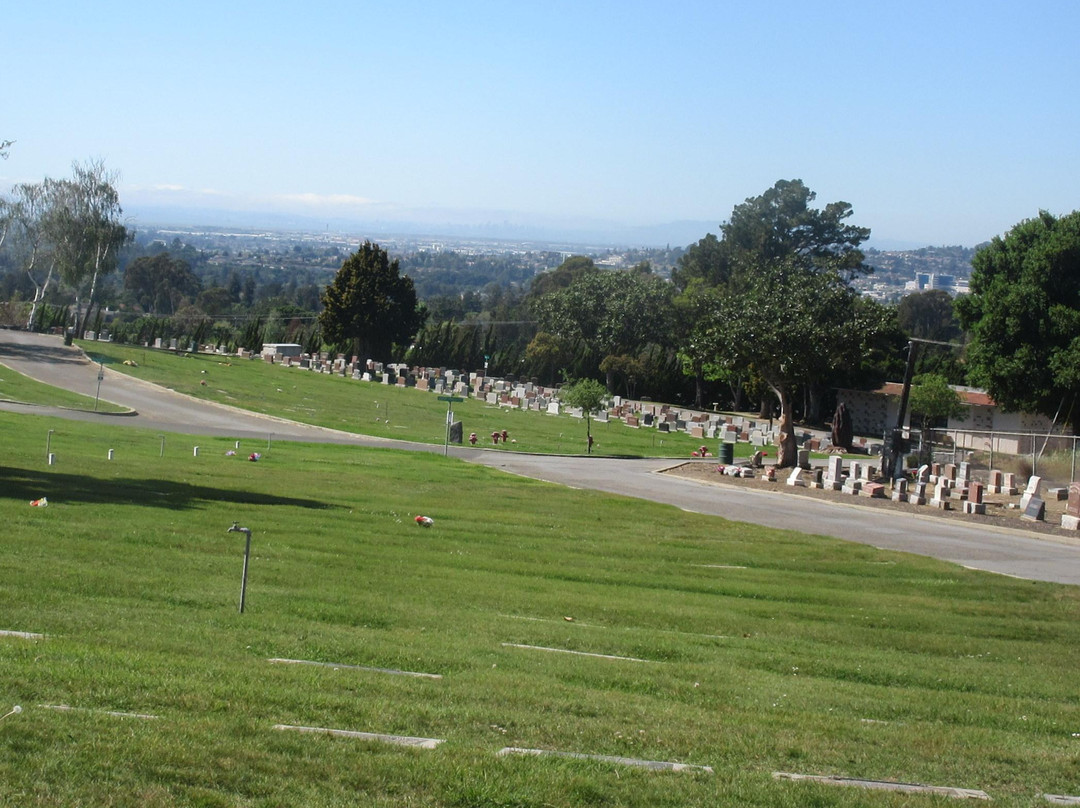 Lone Tree Cemetery景点图片
