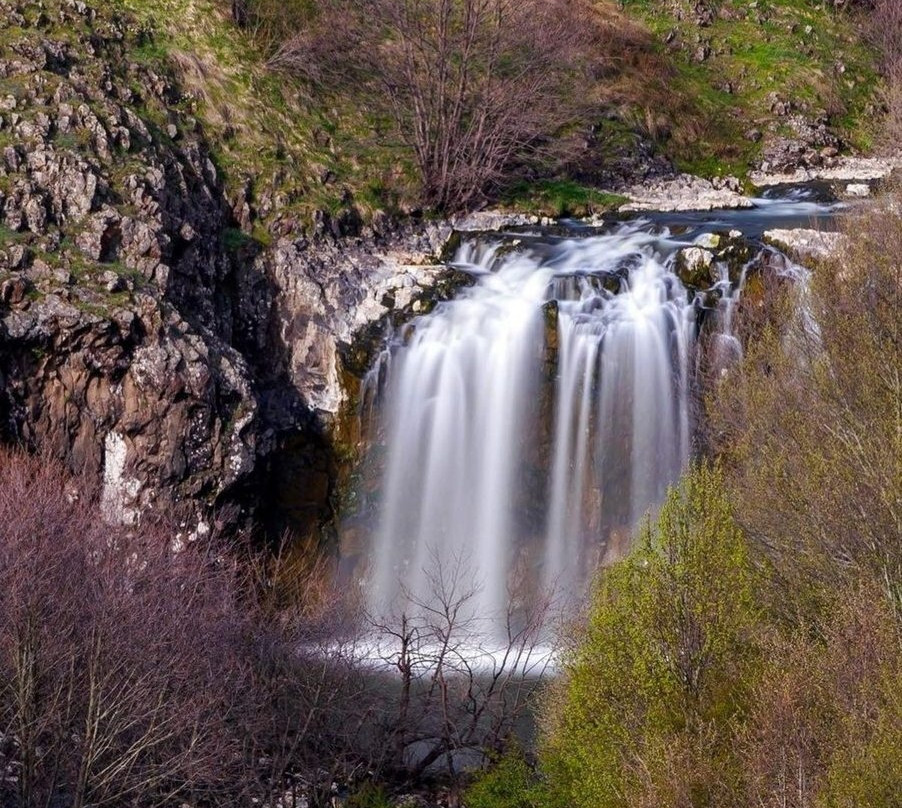 Karaoluk (Ciseli) Waterfalls景点图片