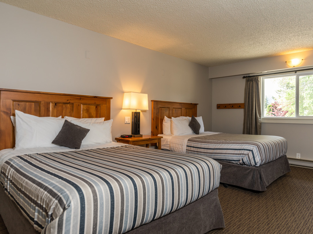 Red Tree Lodge主图