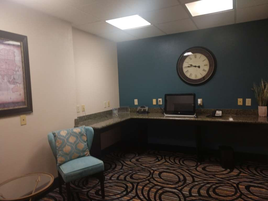 Comfort Inn & Suites主图